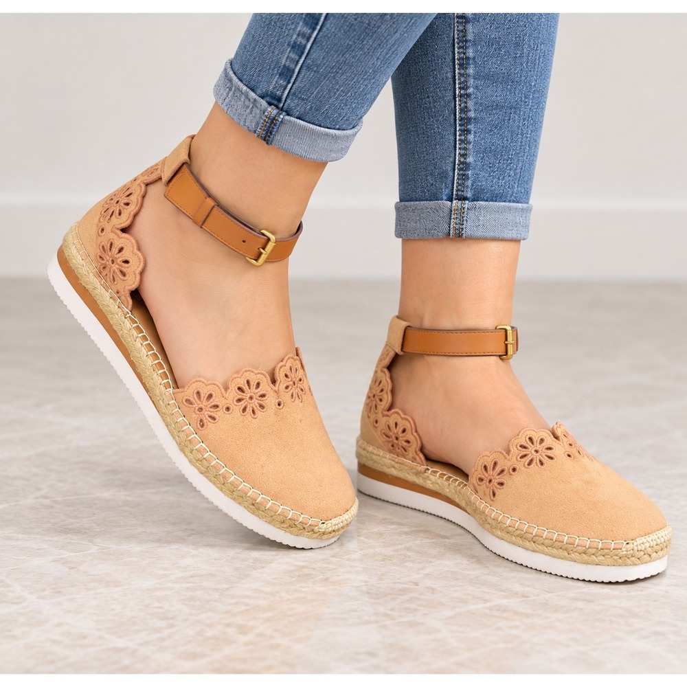 See By Chloe Glyn Suede Scalloped Eyelet Espadrille Ankle Strap Sandals Tan 38